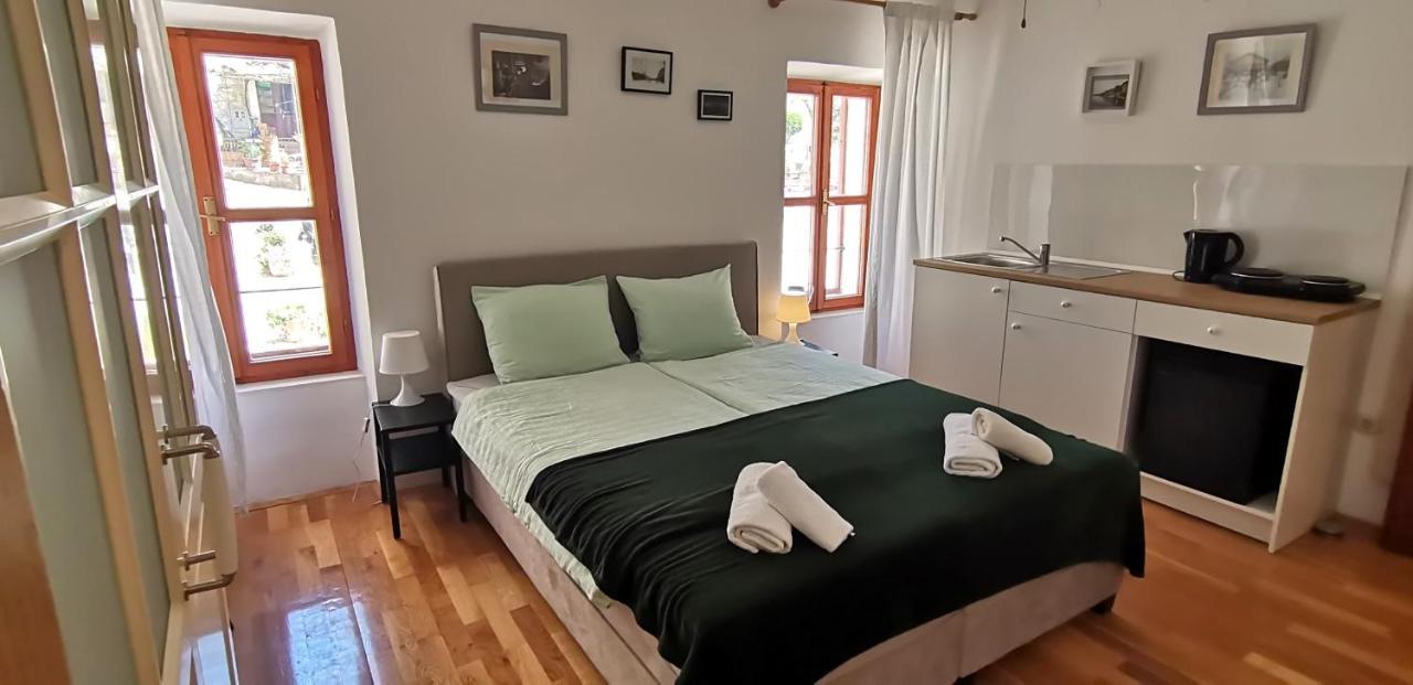 Studio Apartment L&G Rovinj Eksteriør billede