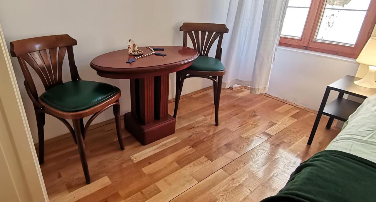 Studio Apartment L&G Rovinj Eksteriør billede